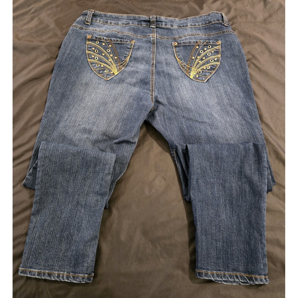 Southpole Women's Straight Leg Medium Wash Jeans‎ Size 20